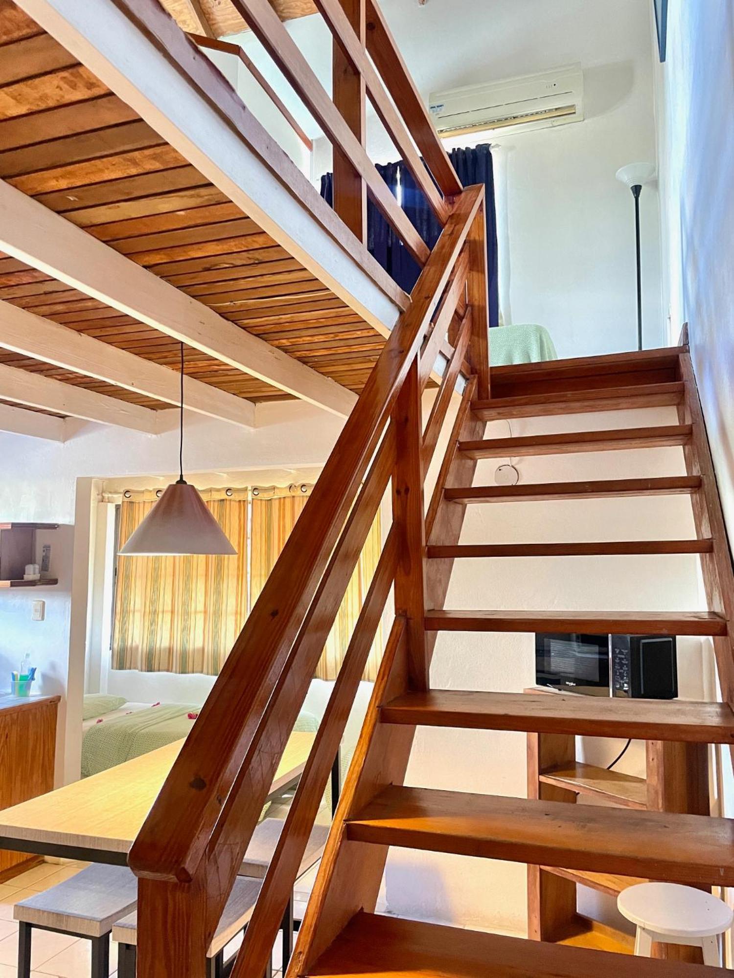 كراون بوينت Bananaquit Tobago -Stay Near The Beach المظهر الخارجي الصورة