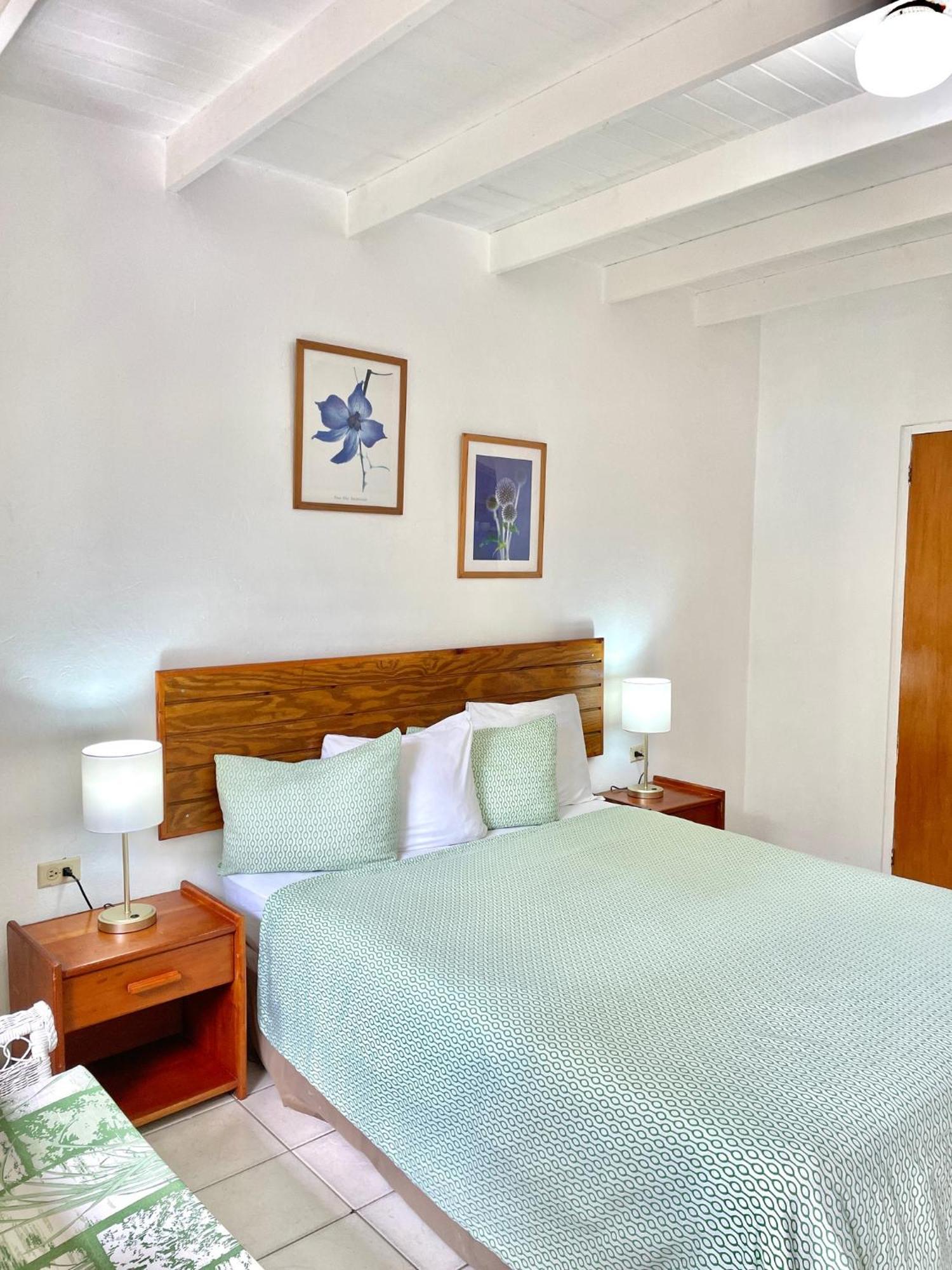 كراون بوينت Bananaquit Tobago -Stay Near The Beach المظهر الخارجي الصورة