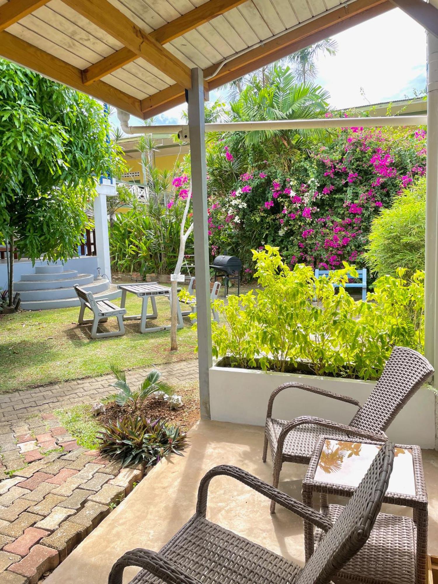 كراون بوينت Bananaquit Tobago -Stay Near The Beach المظهر الخارجي الصورة