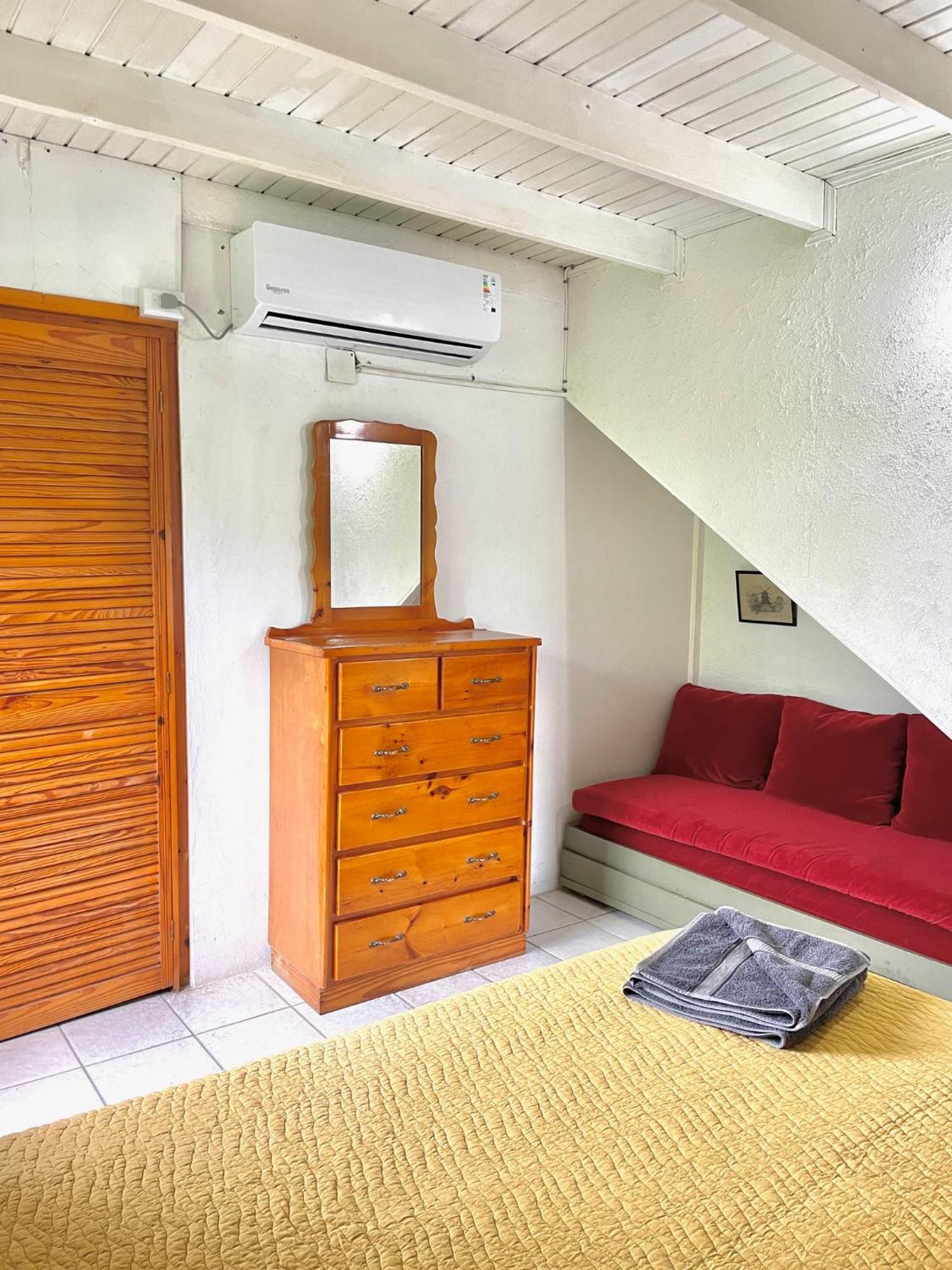كراون بوينت Bananaquit Tobago -Stay Near The Beach المظهر الخارجي الصورة