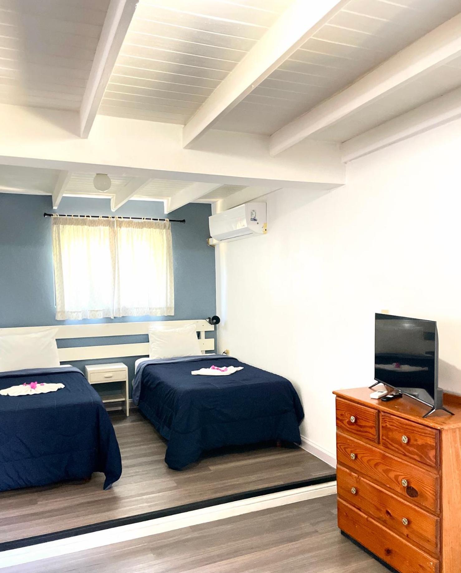 كراون بوينت Bananaquit Tobago -Stay Near The Beach المظهر الخارجي الصورة