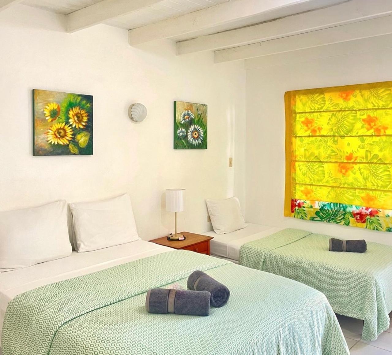 كراون بوينت Bananaquit Tobago -Stay Near The Beach المظهر الخارجي الصورة